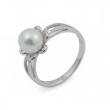 Кольцо из золота 750 пробы с морским жемчугом Акойя